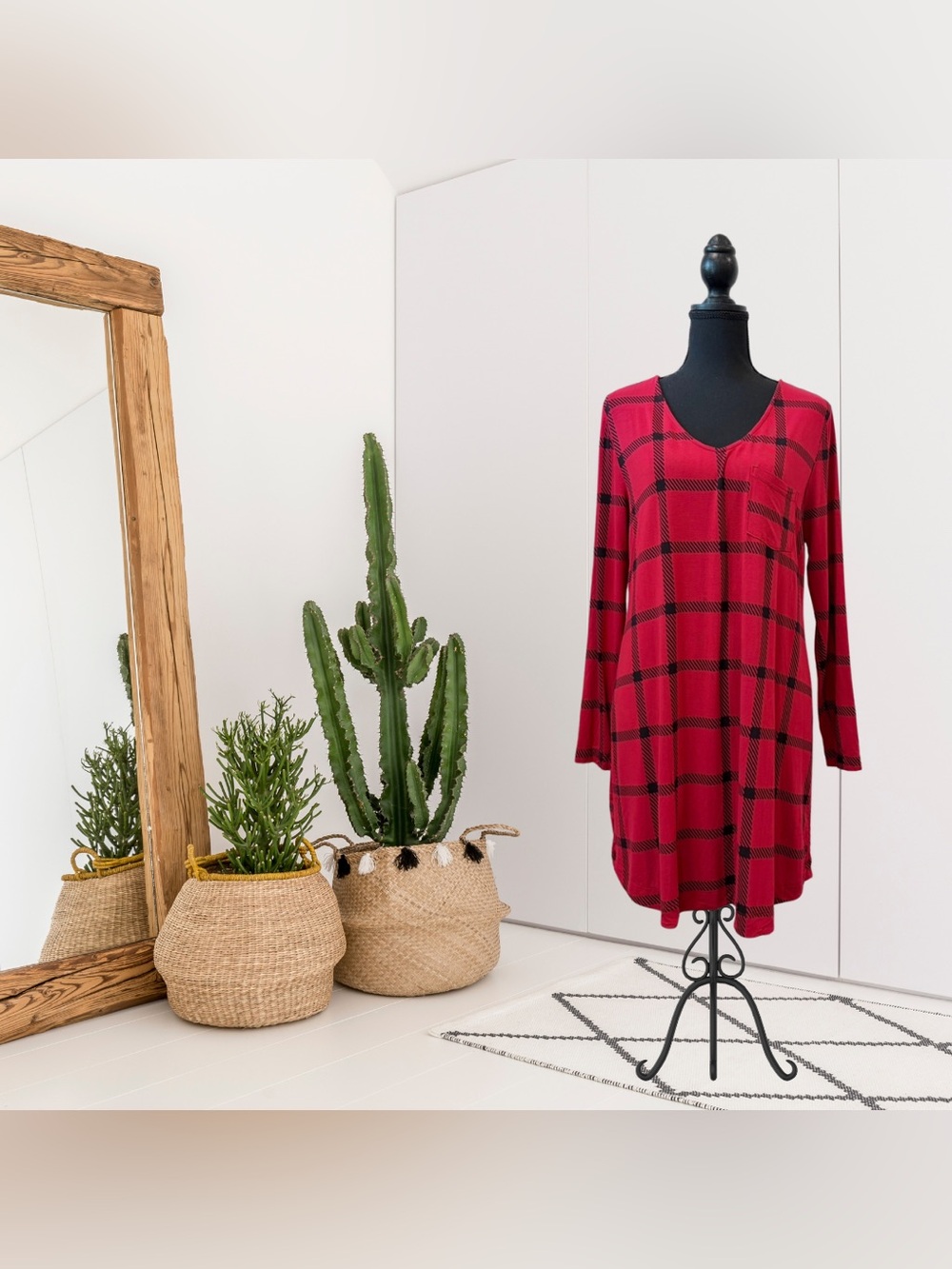 Soma Long Sleeve Plaid V-Neck Sleep Shirt Dress